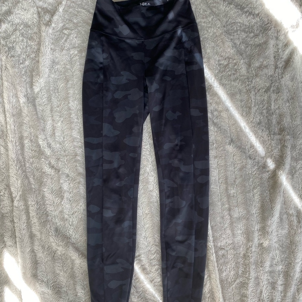 Soma camo leggings